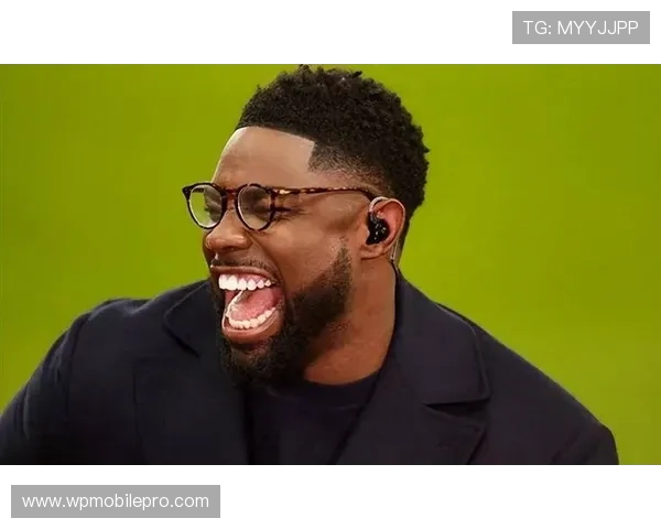 从边锋到中锋：特罗萨德的角色转型逻辑